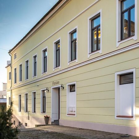 Penzion Stara Posta Frýdek-Místek Exteriör bild