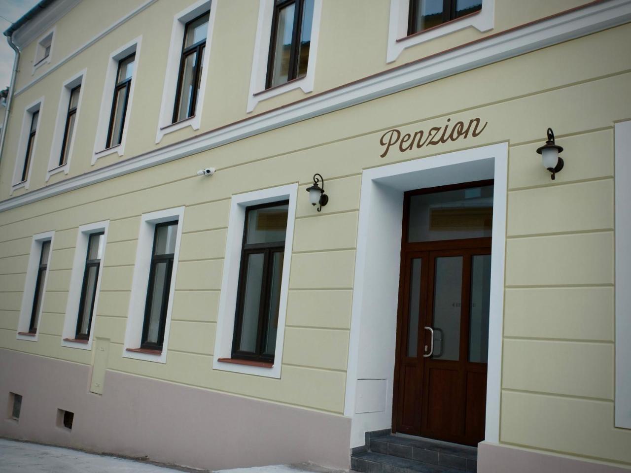 Penzion Stara Posta Frýdek-Místek Exteriör bild