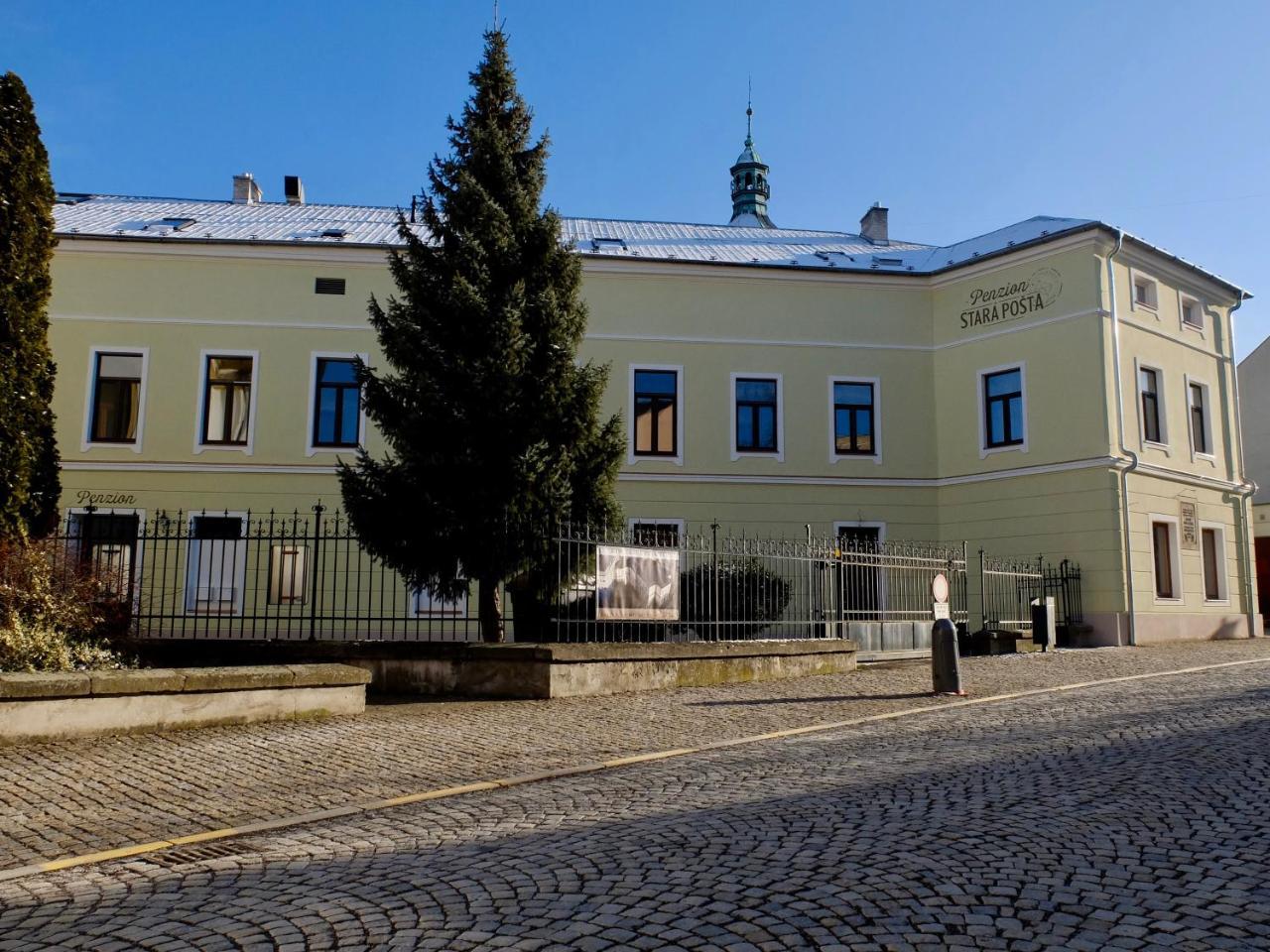Penzion Stara Posta Frýdek-Místek Exteriör bild